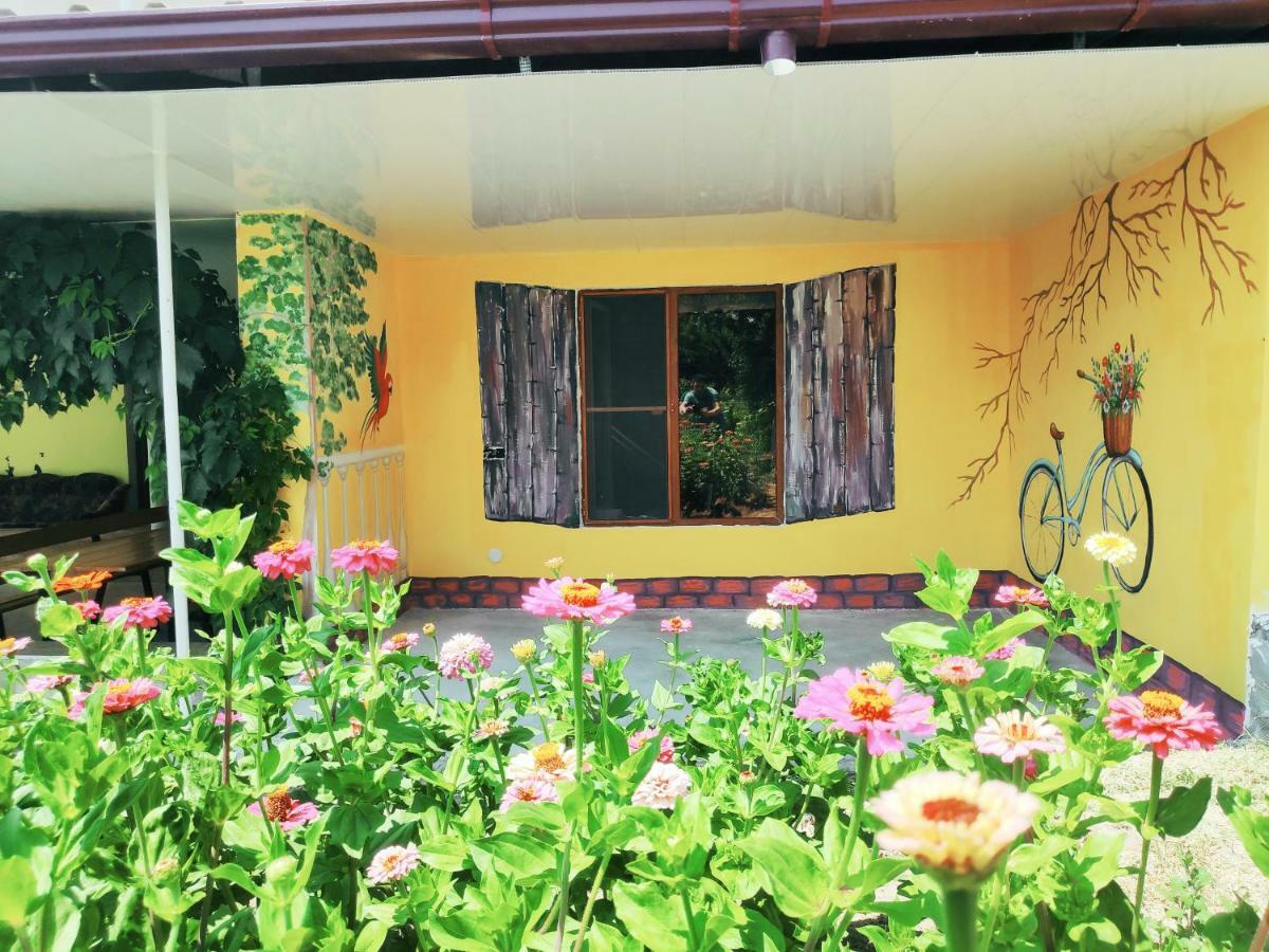 Hotel Happy House Chʼiva Esterno foto